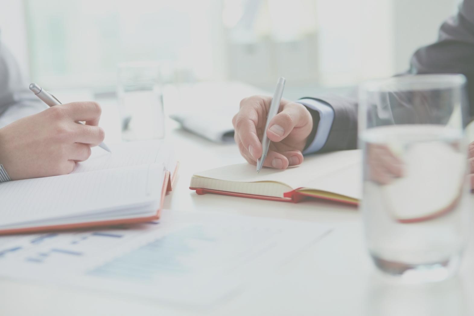 Análisis de tendencias financieras en tiempo real